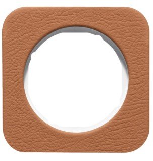 Bruin leer met witte sokkel